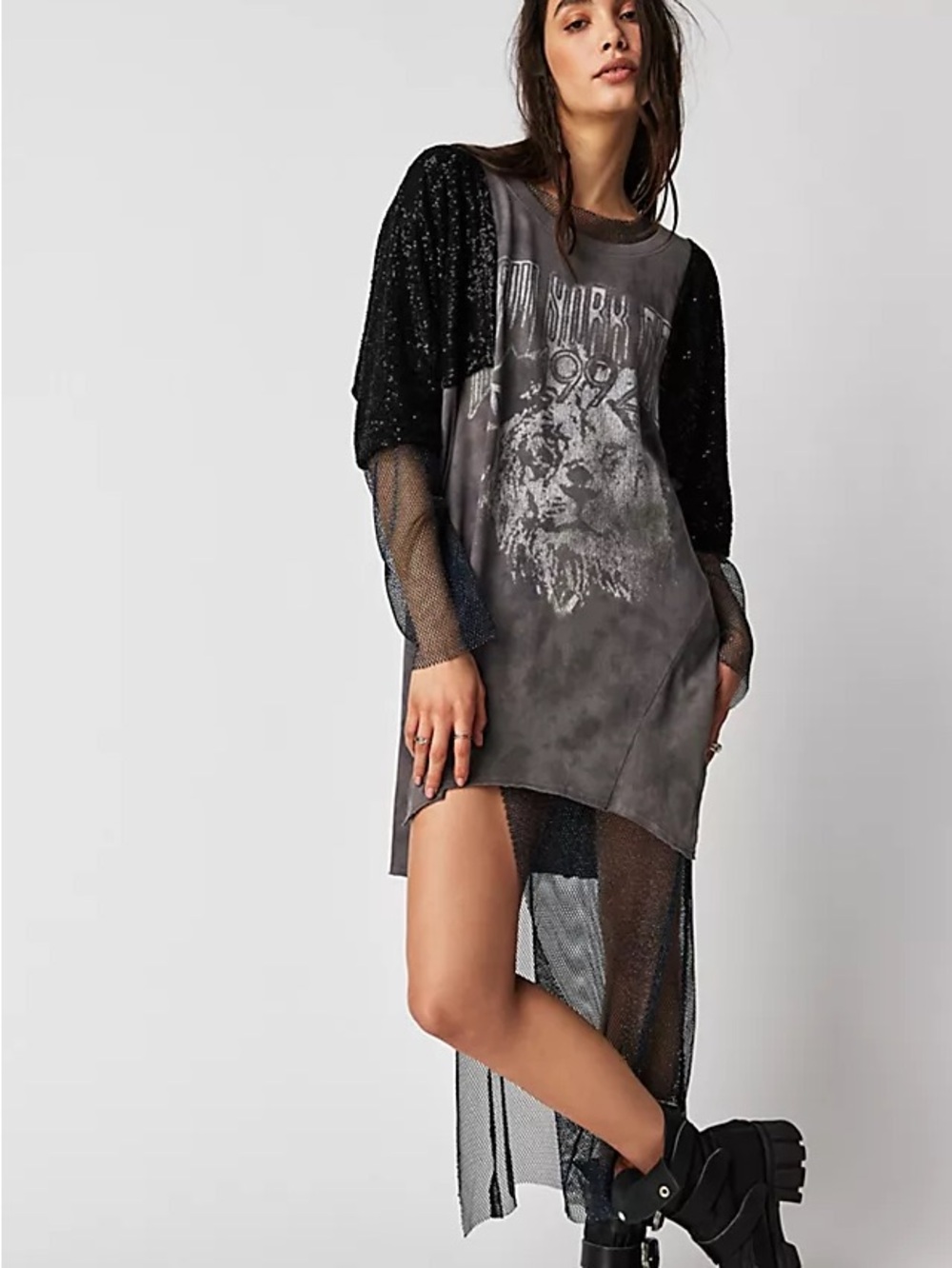 We the free city sparkle Tee size XS